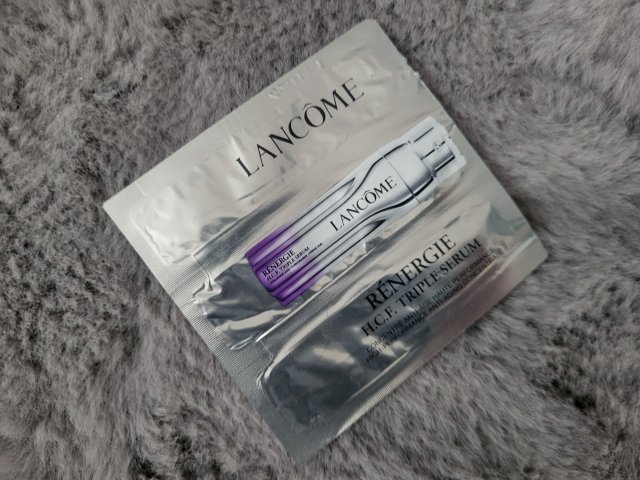 Lancome Renergie H.C.F. Triple Serum, Intensywne serum ujędrniające, przeciw zmarszczkom 