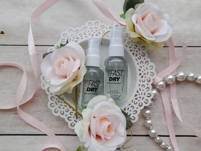 Fast Dry Avon Spray przyspieszający wysychanie lakieru