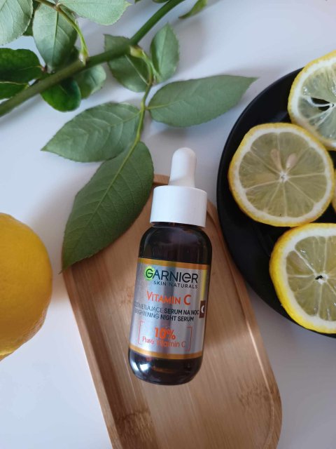 Garnier Skin Naturals, Vitamin C, Serum do twarzy, Rozświetlające, Na noc, 10% czystej witaminy C