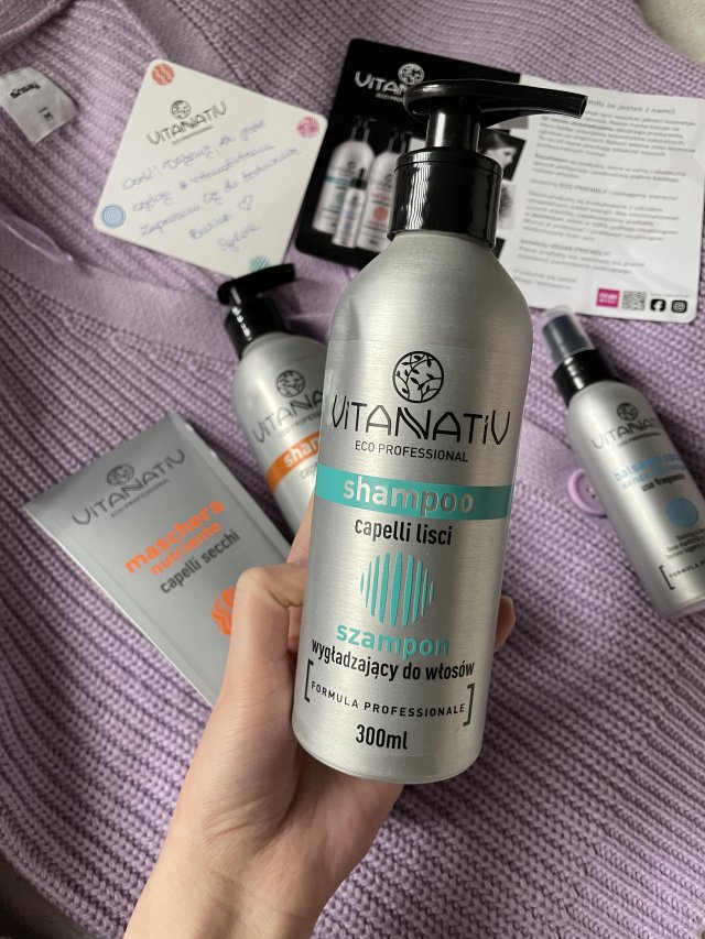 Vitanativ Szampon do włosów, Capelli Lisci, Wygładzający