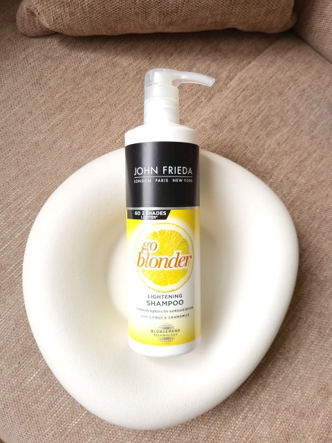 John Frieda Sheer Blonde, Go Blonder, Szampon do włosów, Rozjaśniający