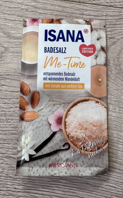 Isana Sól do kąpieli, Me-Time, Zapach migdałów i ekstrakt z białej herbaty