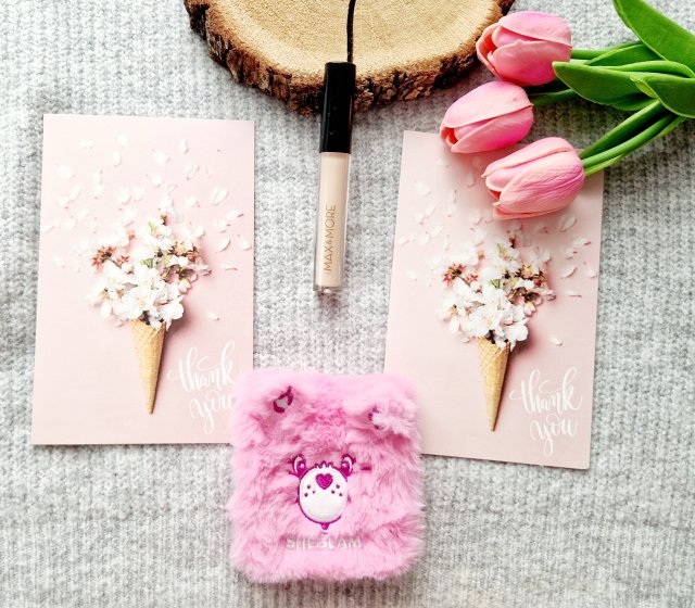 Max&More Korektor do twarzy, nr 104 Light Sand 