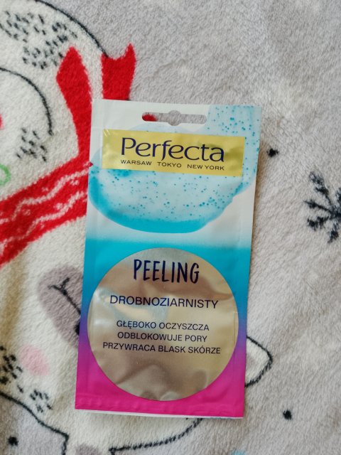 Perfecta Peeling do twarzy, Drobnoziarnisty, Głęboko oczyszcza, Odblokowuje pory, Przywraca blask skórze
