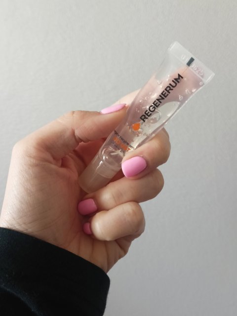 Regenerum Regeneracyjne serum do ust, Olejek w żelu