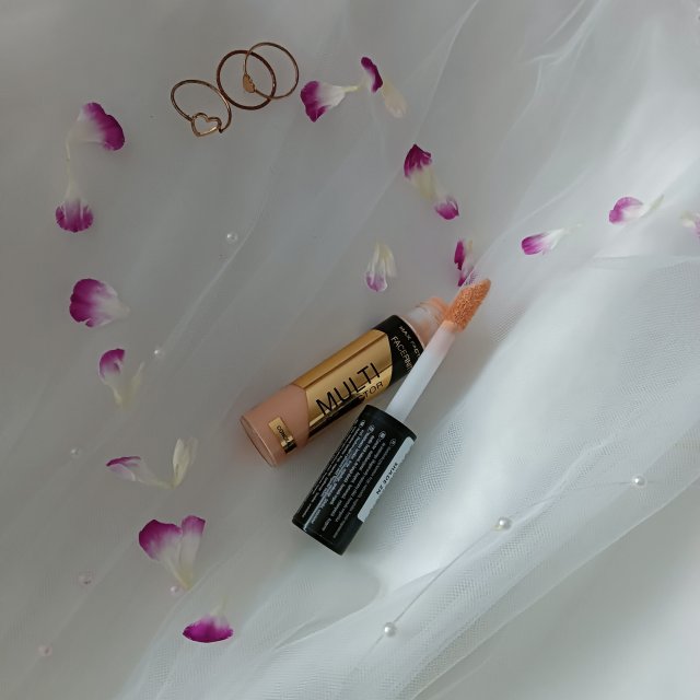 Max Factor Facefinity, Multi Perfector Concealer (Korektor)