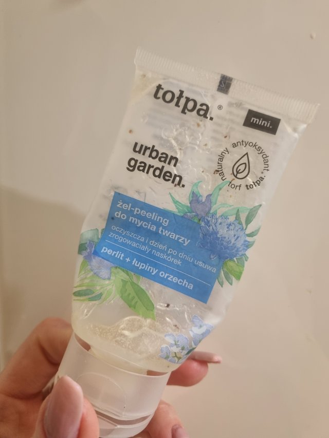 akcja denkowanie! grudzień - kosmetyki w świątecznych opakowaniach i świątecznych kolorach 🎄❄️⛄🎀🎁🎅