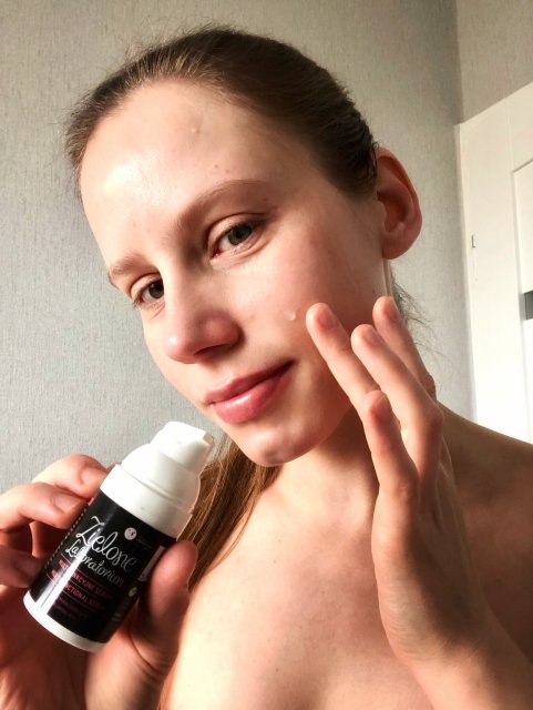 Zielone Laboratorium Serum do twarzy, Multifunkcyjne, Z kwasem hialuronowym