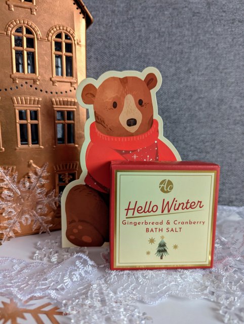 Accentra Sól do kąpieli, Hello Winter, Gingerbread & Cranberry Bath Salt 