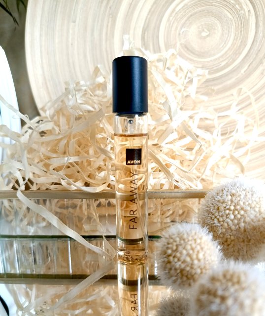 Avon Woda perfumowana, Far Away EDP
