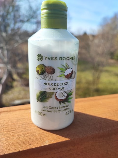 Yves Rocher Mleczko do ciała, Zmysłowe, Kokos