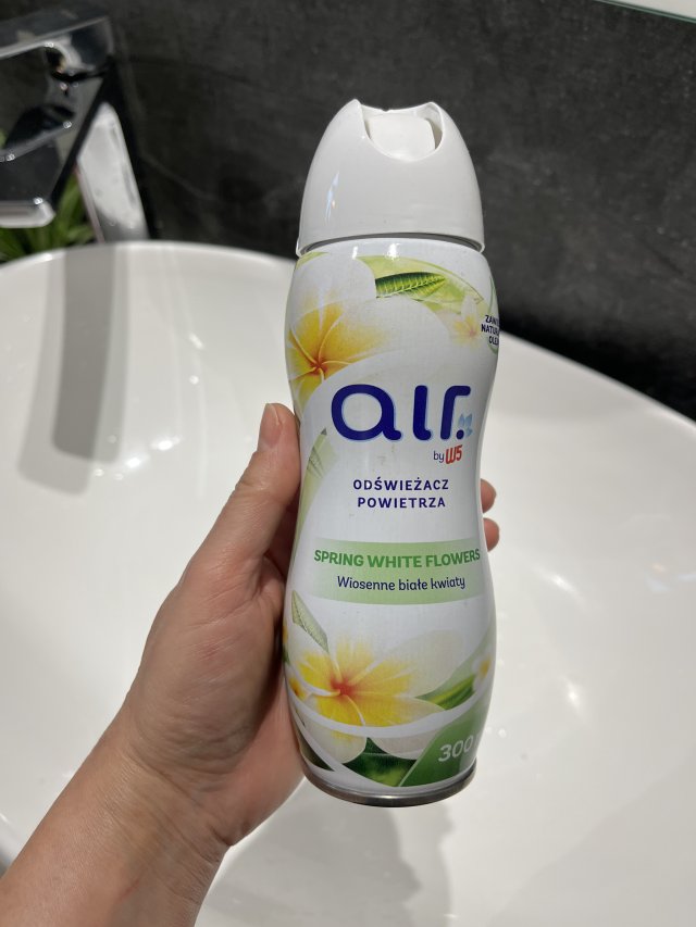 Denkowanie część druga :) Grudzień, kosmetyki w świątecznych opakowaniach lub w świątecznych kolorach: czerwonym, zielonym i złotym 