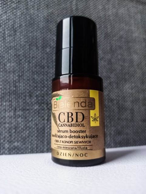 Bielenda CBD, Cannabidiol, Serum-booster do twarzy, Nawilżająco-detoksykujący