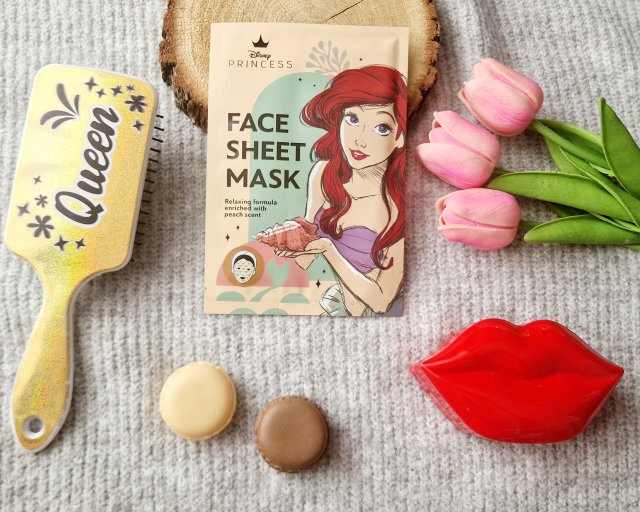 Topbrands Europe B.V. Disney Princess, Maska do twarzy w płacie, Formuła relaksująca, Zapach brzoskwini, Ariel