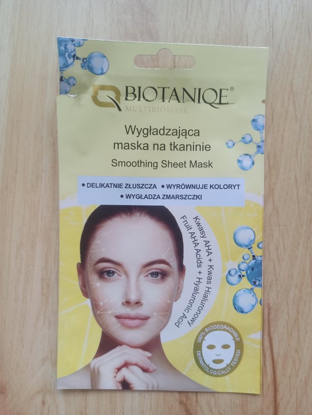 Denkowanie część druga :) Grudzień, kosmetyki w świątecznych opakowaniach lub w świątecznych kolorach: czerwonym, zielonym i złotym 