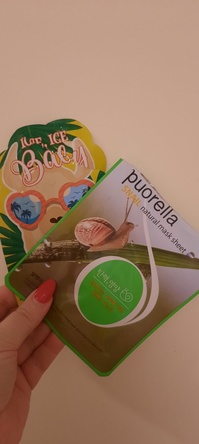 Denkowanie część druga :) Grudzień, kosmetyki w świątecznych opakowaniach lub w świątecznych kolorach: czerwonym, zielonym i złotym 