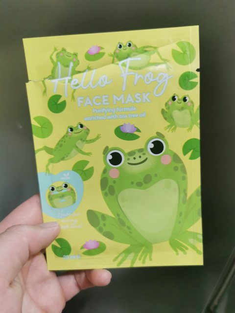 Denkowanie część druga :) Grudzień, kosmetyki w świątecznych opakowaniach lub w świątecznych kolorach: czerwonym, zielonym i złotym 