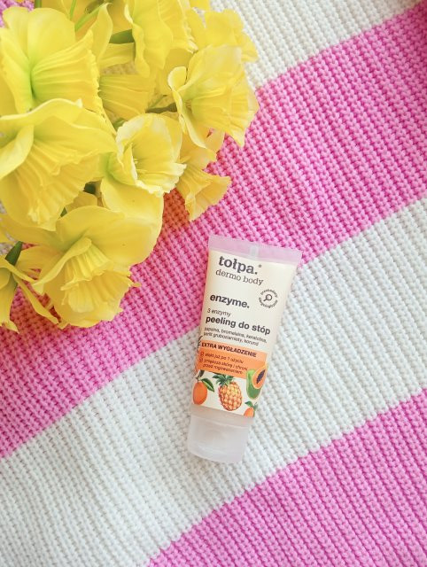 Tołpa Dermo Body, Enzyme, Peeling do stóp, 3 enzymy, Extra wygładzenie