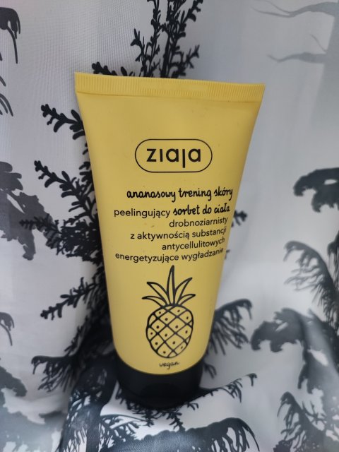 Ziaja Ananasowy trening skóry, Sorbet do ciała, Peelingujący, Drobnoziarnisty