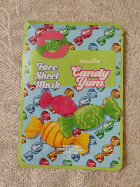 Denkowanie część druga :) Grudzień, kosmetyki w świątecznych opakowaniach lub w świątecznych kolorach: czerwonym, zielonym i złotym 