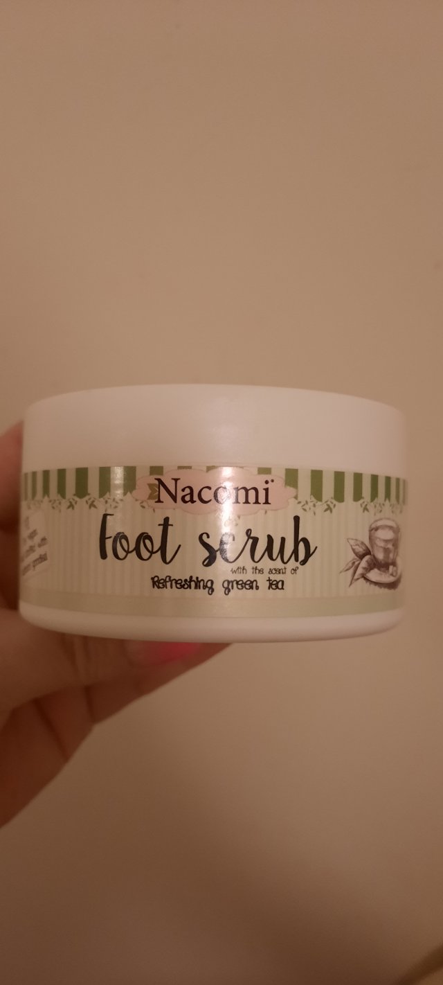 Denkowanie część druga :) Grudzień, kosmetyki w świątecznych opakowaniach lub w świątecznych kolorach: czerwonym, zielonym i złotym 