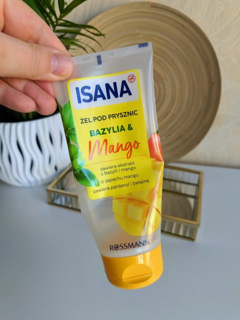 Denkowanie część druga :) Grudzień, kosmetyki w świątecznych opakowaniach lub w świątecznych kolorach: czerwonym, zielonym i złotym 