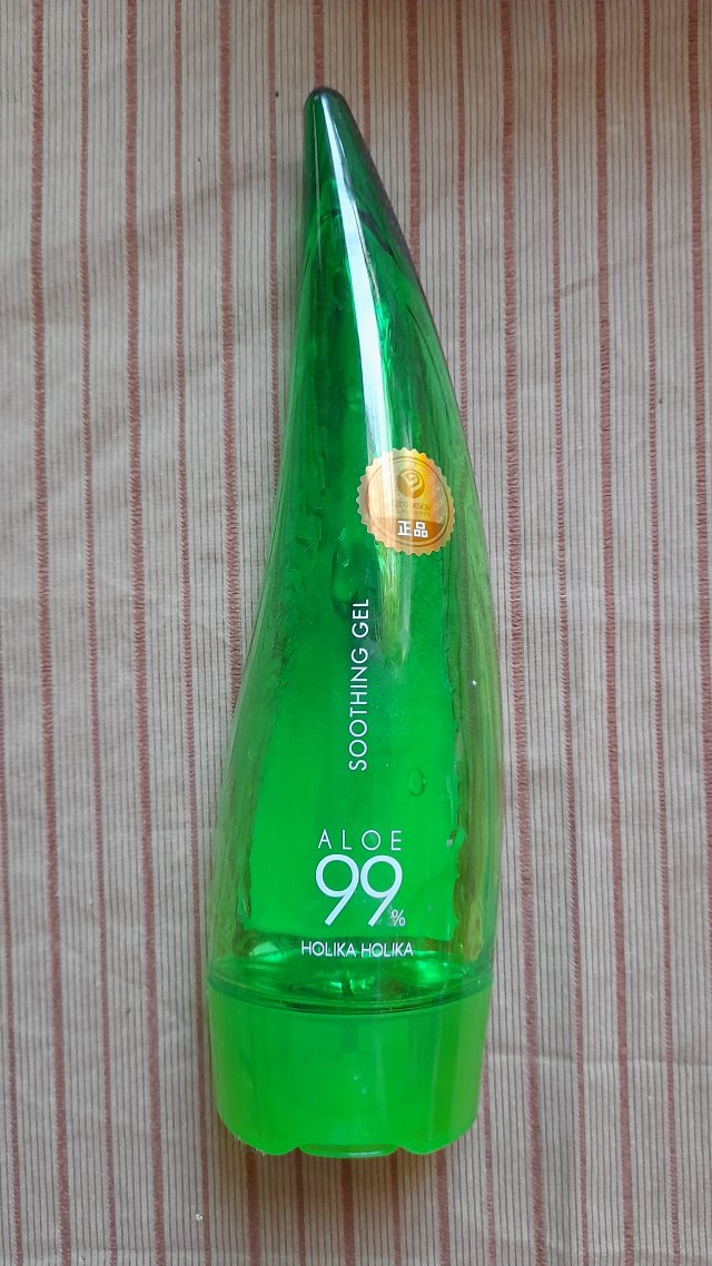 Denkowanie część druga :) Grudzień, kosmetyki w świątecznych opakowaniach lub w świątecznych kolorach: czerwonym, zielonym i złotym 