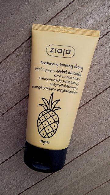 Ziaja Ananasowy trening skóry, Sorbet do ciała, Peelingujący, Drobnoziarnisty