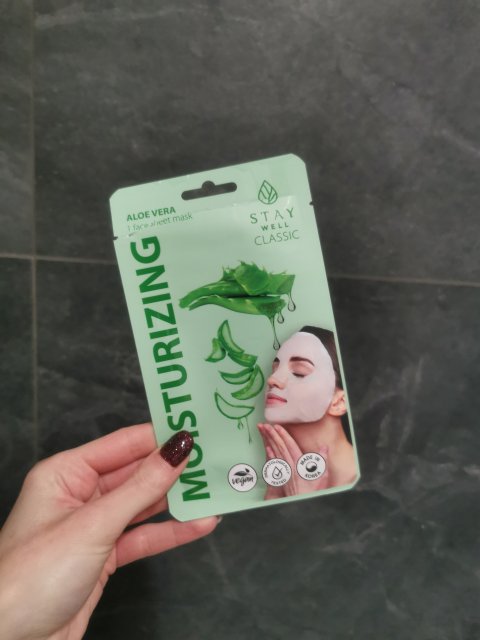 Denkowanie część druga :) Grudzień, kosmetyki w świątecznych opakowaniach lub w świątecznych kolorach: czerwonym, zielonym i złotym 