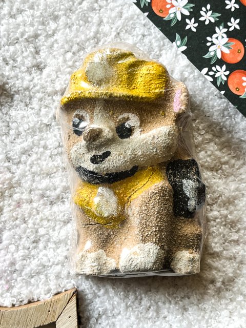 Denkowanie część druga :) Grudzień, kosmetyki w świątecznych opakowaniach lub w świątecznych kolorach: czerwonym, zielonym i złotym 