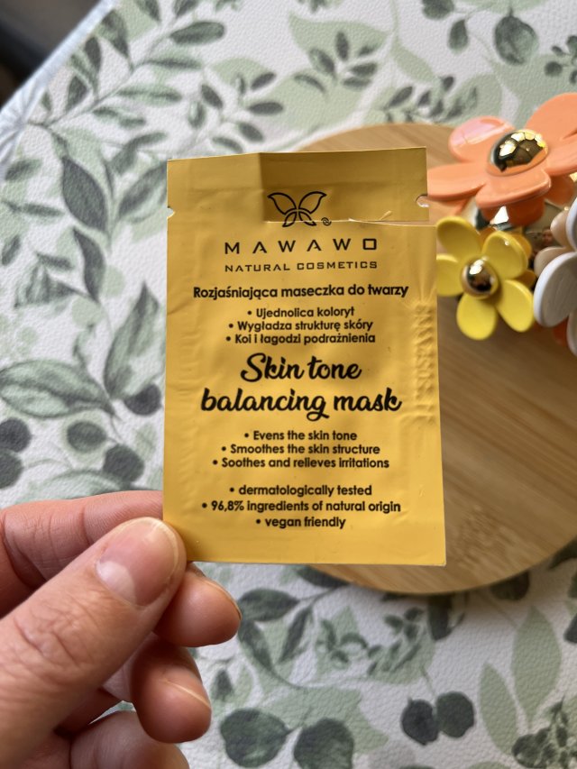 Denkowanie część druga :) Grudzień, kosmetyki w świątecznych opakowaniach lub w świątecznych kolorach: czerwonym, zielonym i złotym 