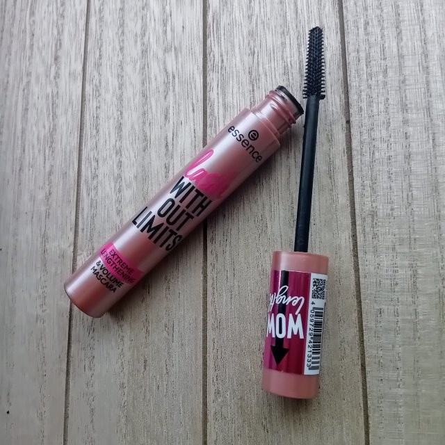 Essence Lash Without Limits, Tusz so rzęs, Extreme Lengthening & Volume Mascara, Black