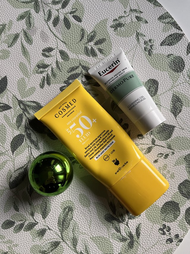 Denkowanie część druga :) Grudzień, kosmetyki w świątecznych opakowaniach lub w świątecznych kolorach: czerwonym, zielonym i złotym 