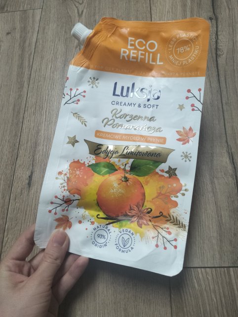 Luksja Creamy & Soft, Mydło w płynie, Kremowe, Korzenna pomarańcza 