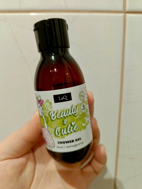 Denkowanie część druga :) Grudzień, kosmetyki w świątecznych opakowaniach lub w świątecznych kolorach: czerwonym, zielonym i złotym 