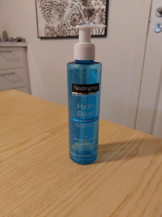 Neutrogena Hydro Boost, Żel do mycia twarzy