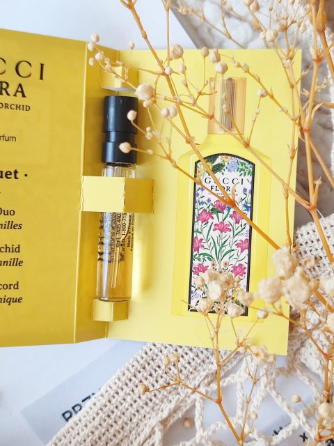 Próbka wody perfumowanej 