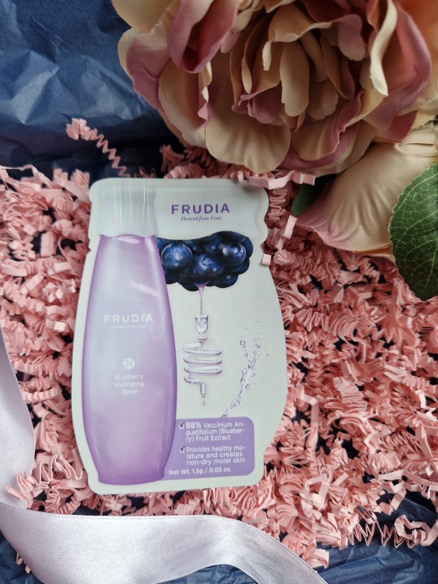 Frudia Tonik do twarzy, Blueberry Hydrating Toner, Nawilżający