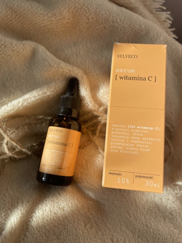 Sylveco Serum do twarzy, Z witaminą C