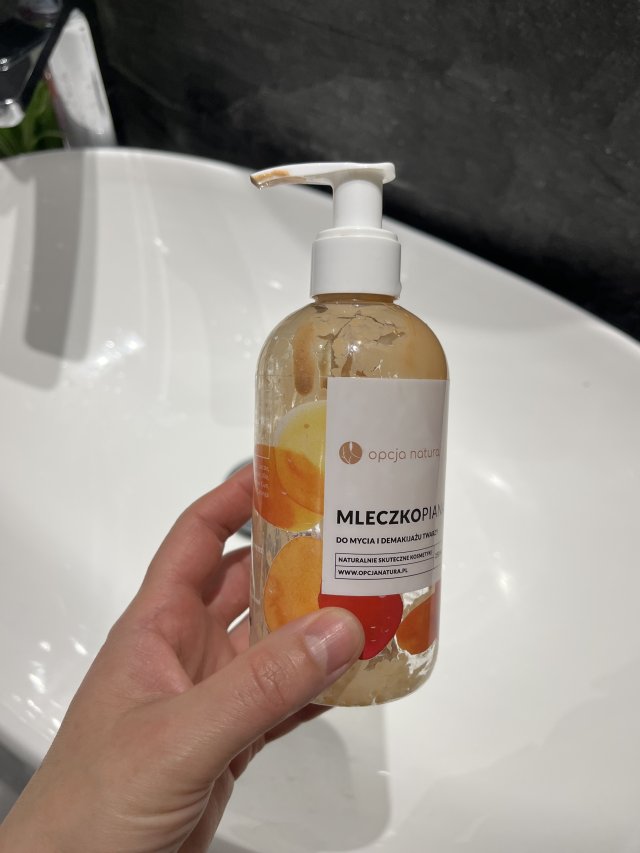 Denkowanie część druga :) Grudzień, kosmetyki w świątecznych opakowaniach lub w świątecznych kolorach: czerwonym, zielonym i złotym 