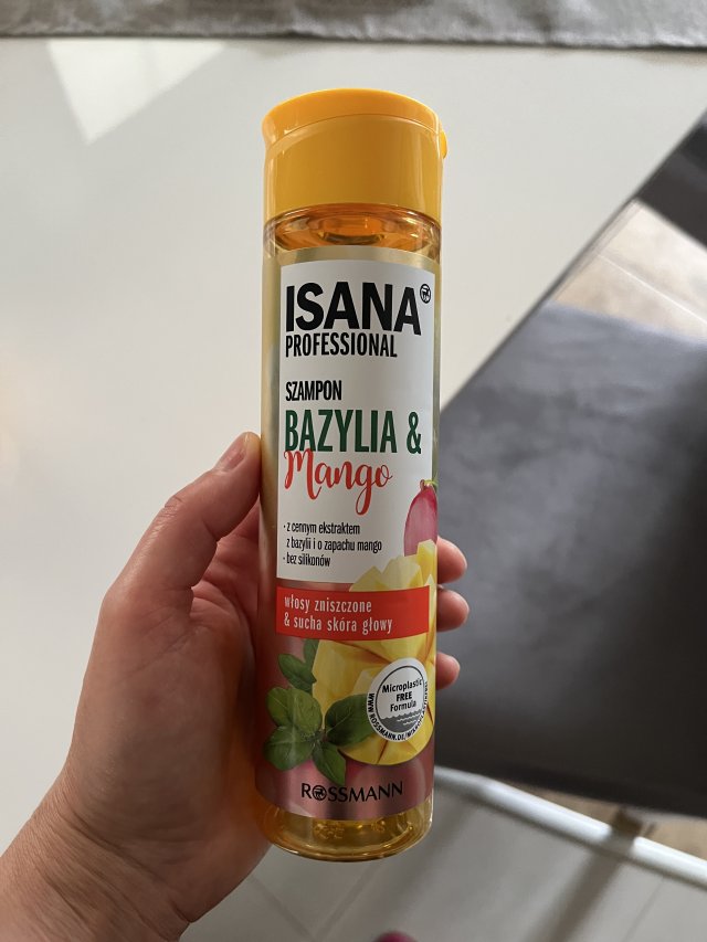 Denkowanie część druga :) Grudzień, kosmetyki w świątecznych opakowaniach lub w świątecznych kolorach: czerwonym, zielonym i złotym 