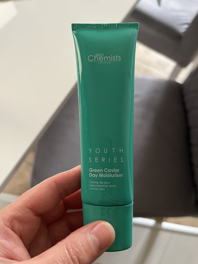 Denkowanie część druga :) Grudzień, kosmetyki w świątecznych opakowaniach lub w świątecznych kolorach: czerwonym, zielonym i złotym 