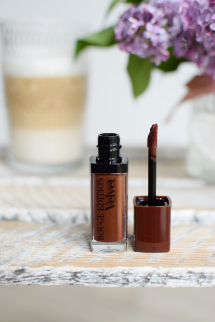 Bourjois Rouge Edition Velvet, Pomadka do ust, nr 23 Chocolat Corset
