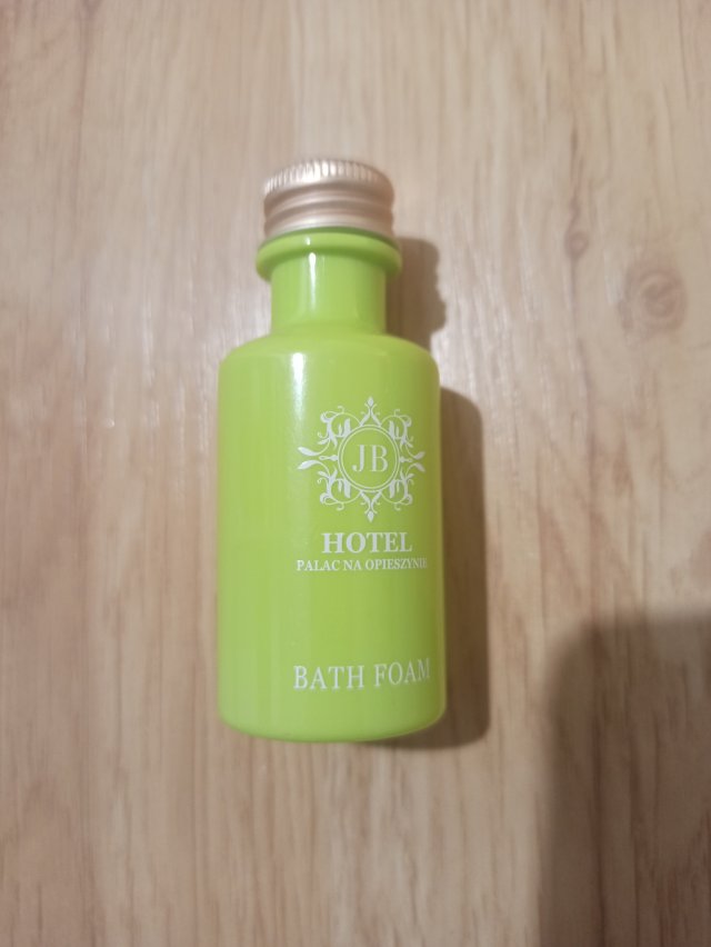 Denkowanie część druga :) Grudzień, kosmetyki w świątecznych opakowaniach lub w świątecznych kolorach: czerwonym, zielonym i złotym 