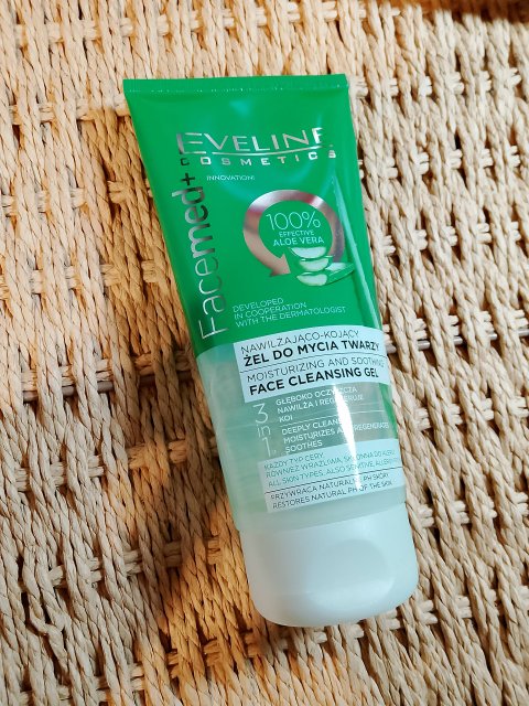Eveline Facemed +, Żel do mycia twarzy, Nawilżająco-kojący, Aloe Vera, Każdy rodzaj cery