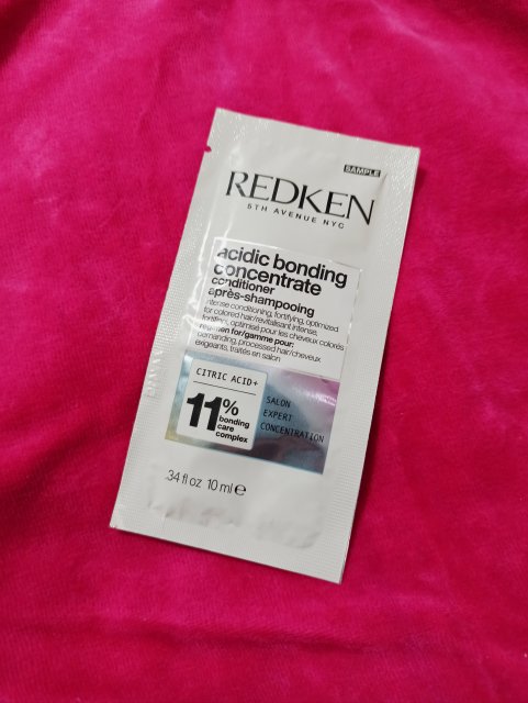 Redken Odżywka do włosów, Acidic Bonding Concentrate Conditioner, Citric Acid +11% Bonding Care Complex 