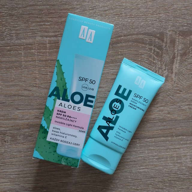 AA Aloes, Nawilżający krem do twarzy, SPF50