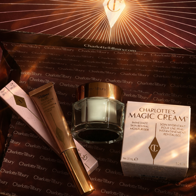 Charlotte Tilbury Krem do twarzy, Charlotte's Magic Cream Light, Lekki, Nawilżający