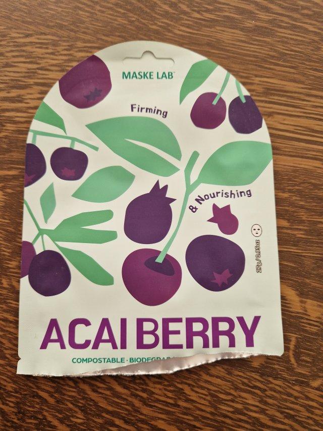 Denkowanie część druga :)  Kwiecień w wiosenno-wielkanocnych barwach - denkuję w żółci, zieleni, bieli i różu. 🐣🍀🐇🌸