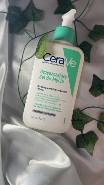 CeraVe Oczyszczający żel do mycia dla skóry normalnej, mieszanej i tłustej